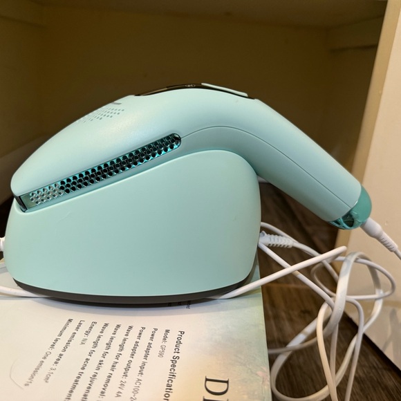 Deess IPL Laser Hair Remover - In Box - Picture 3 of 8